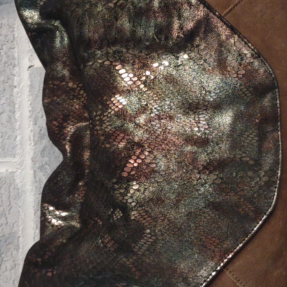 Tylie Malibu Women's Tan Leather Bag with Iridescent Reptile Print Magnetic Flap - Picture 6 of 15